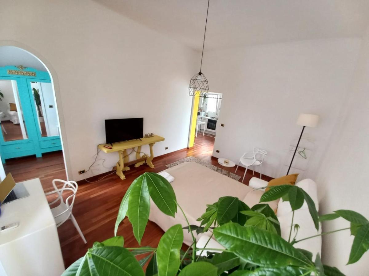 Sole Amare Guest House Бари Екстериор снимка