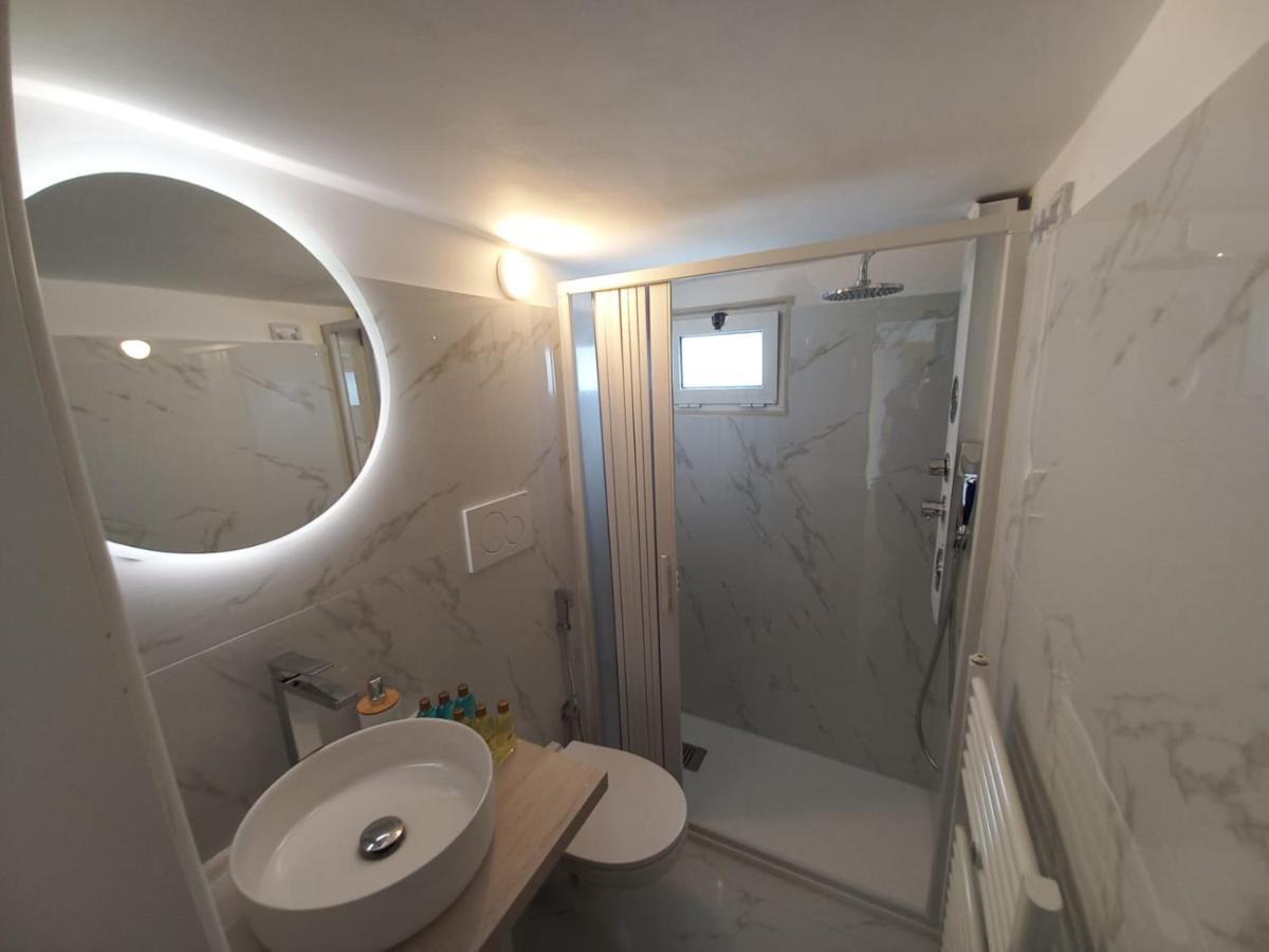 Sole Amare Guest House Бари Екстериор снимка
