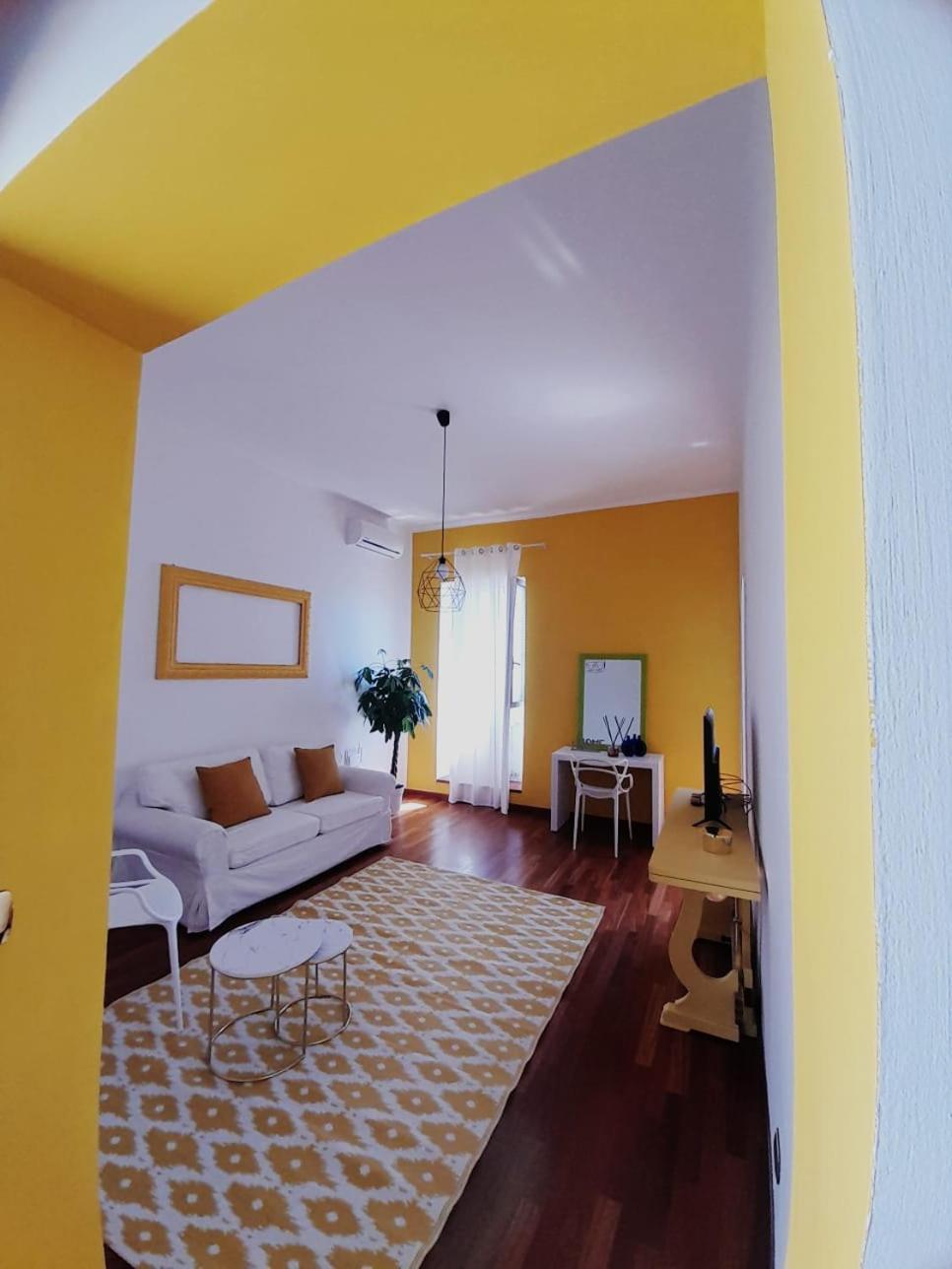 Sole Amare Guest House Бари Екстериор снимка